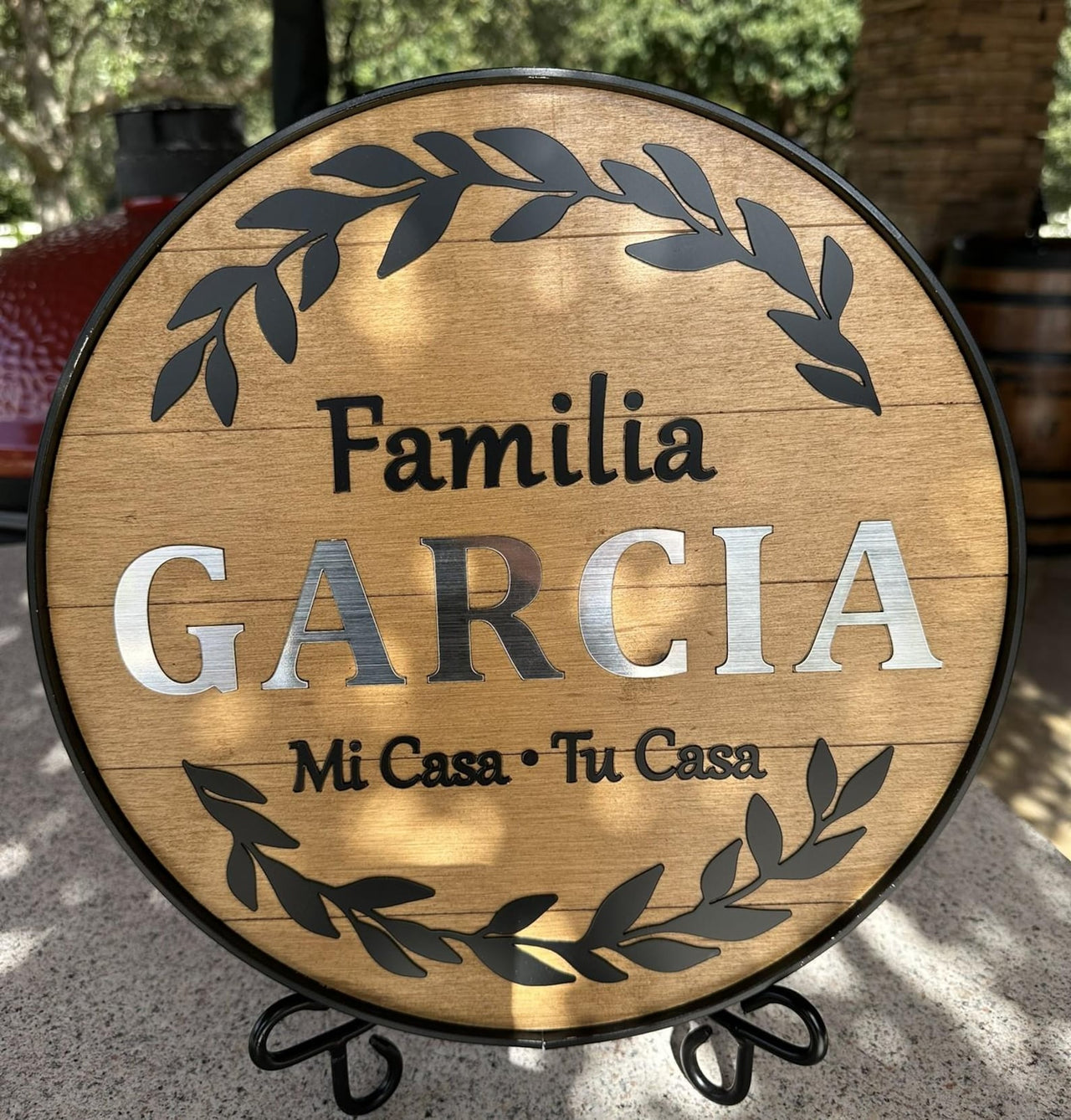 Familia Sign- Crafted Wood & Metal